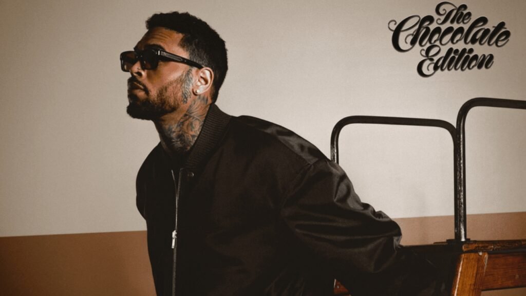 Capa de BROWN (The Chocolate Edition), edição deluxe de Chris Brown
