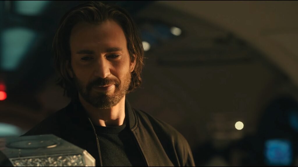Steve Rogers segurando o Mjolnir em Vingadores: Doutor Destino