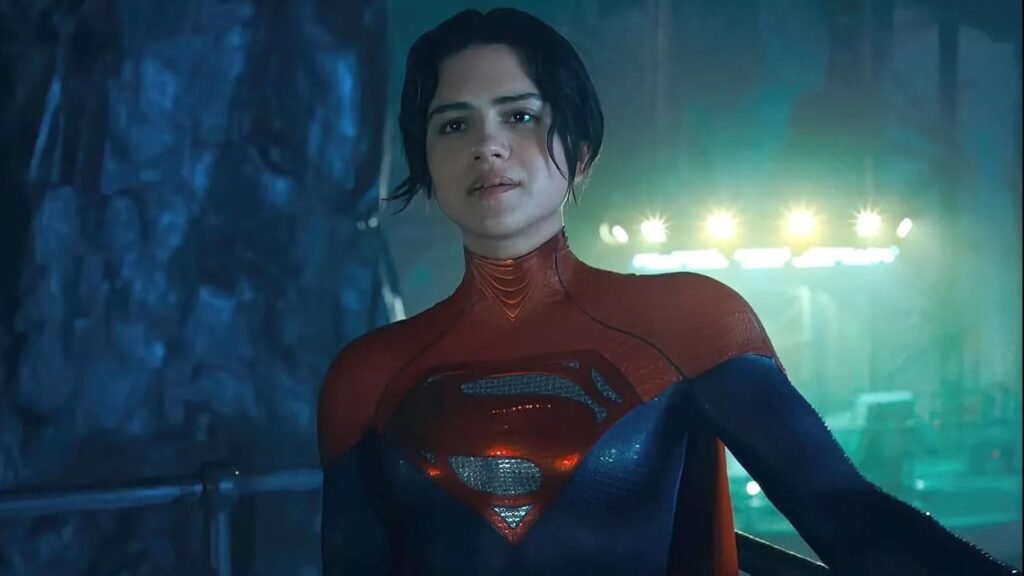Sasha Calle, de The Flash, é escalada para novo filme de ação ao lado de Jamie Foxx 1 Sasha Calle como Supergirl em The Flash