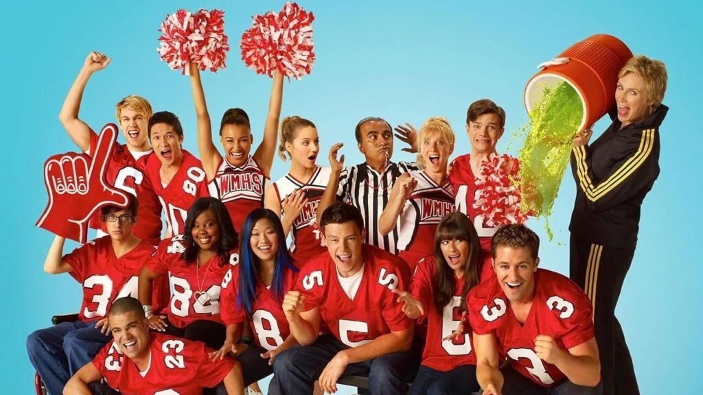 Ryan Murphy termina roteiro para reboot de Glee e diz que elenco original está entusiasmado 1 Elenco de Glee