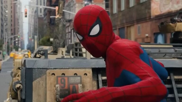 Homem-Aranha: Um Novo Dia ultrapassa Star Wars e assume o topo da bilheteria doméstica 2 Homem-Aranha em Homem-Aranha: Um Novo Dia