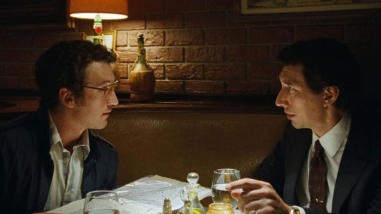 Tigre de Papel: novo filme de James Gray com Adam Driver e Miles Teller ganha trailer oficial 3 Adam Driver e Miles Teller em cena de Tigre de Papel
