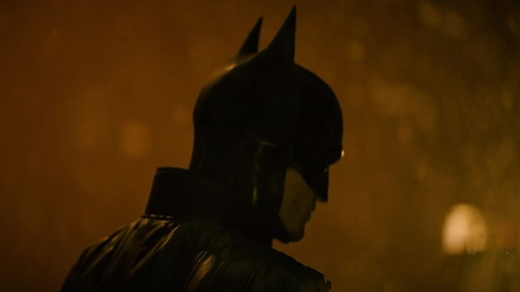 Batman: Parte 2 terá uma “verdadeira guinada” em relação ao primeiro, diz Robert Pattinson 1 Robert Pattinson como Batman no teste de câmera de Batman: Parte 2