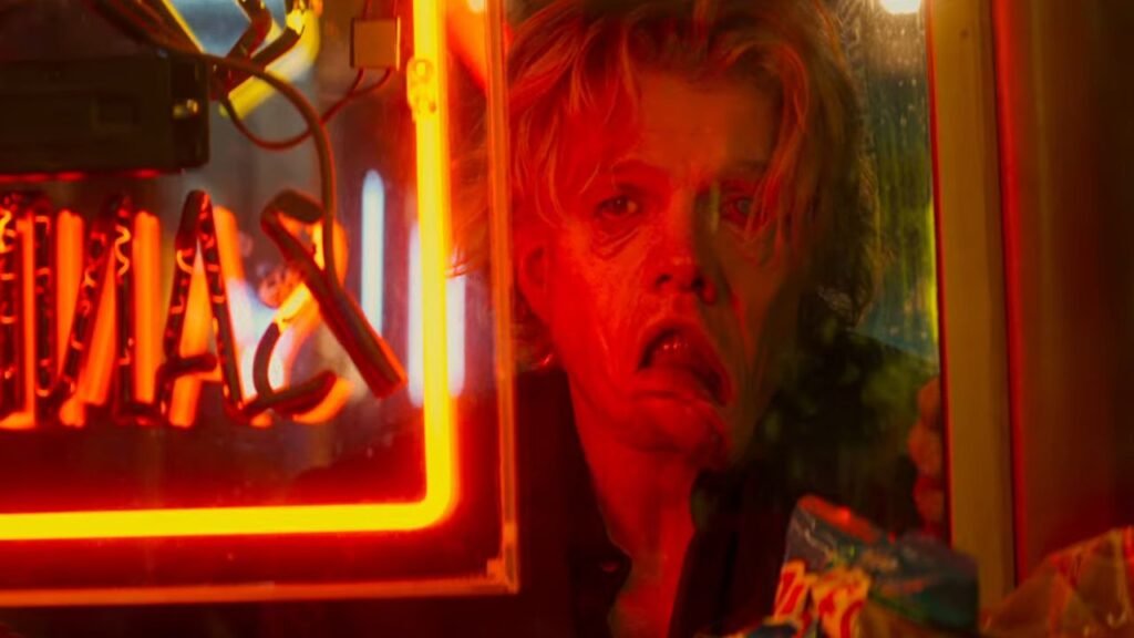 Cara de Barro ganha trailer final antes da estreia nos cinemas 1 Tom Rhys Harries como Cara de Barro